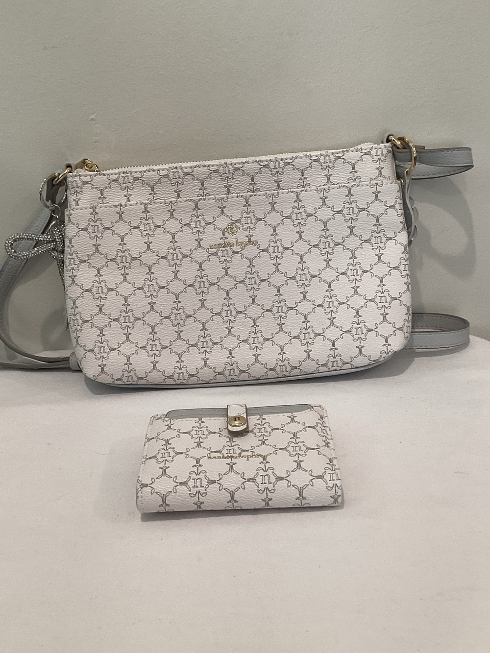 Nanette Lepore‎ White and Light Gray Logo Print Crossbody with Matching Wallet